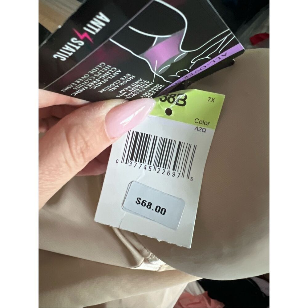 Maidenform NWT Shaper with Built-in Bra & Anti-static Shapewear Bodysuits Latte - Picture 7 of 7